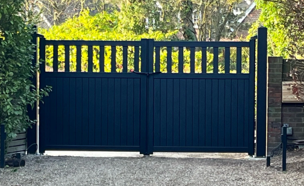 The Bond - Double Swing Gate: An Elegant Driveway Addition