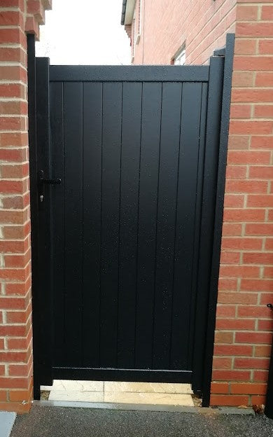 The Portobello - Aluminium pedestrian gate with solid infill - Vertical slats - Flat top| Supplied with lock, lock keep and hinges for mounting