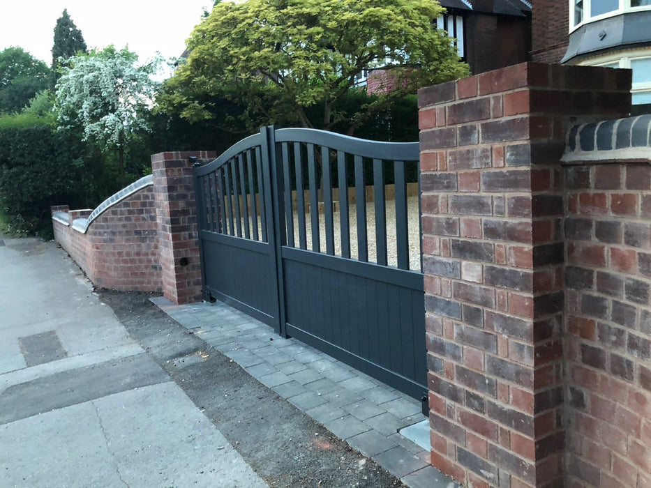 The Nelson - Aluminium double swing gate with mixed infill - Bell curved top - Full Hinge Pack Included