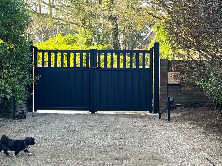 The Bond - Aluminium double swing gate with vertical mixed infill - Flat top - Full Hinge Pack Included